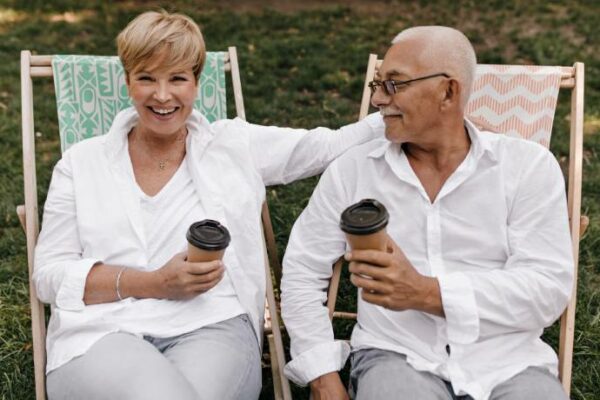 Quels sont les symptômes présentés par les patients avant une chirurgie réfractive de la cataracte ?