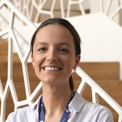 Dr Laetitia van Houtte